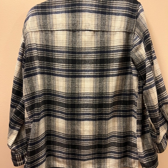 Flannel button up - Picture 7 of 7